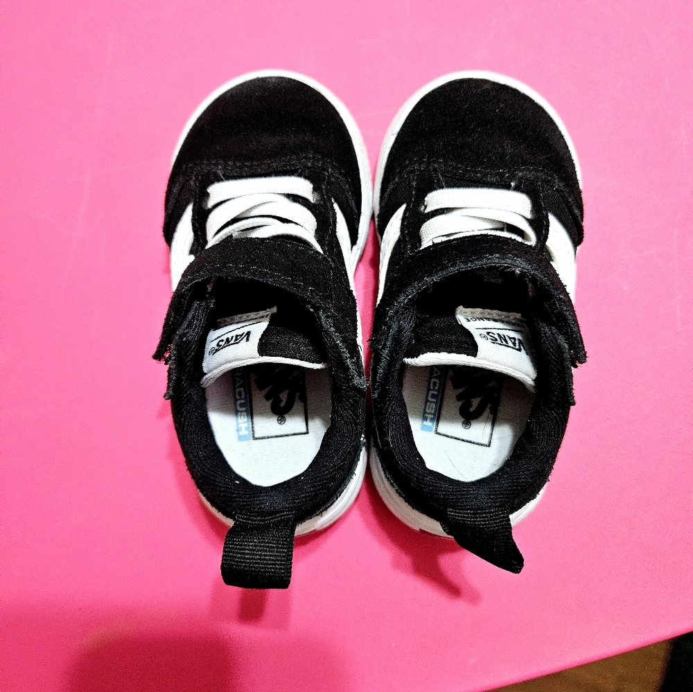 Vans Toddler Black and White ULTRARANGE - Picture 8 of 10